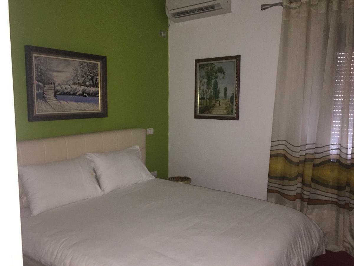 Hotel Bujtina Bicolli Korce Bagian luar foto