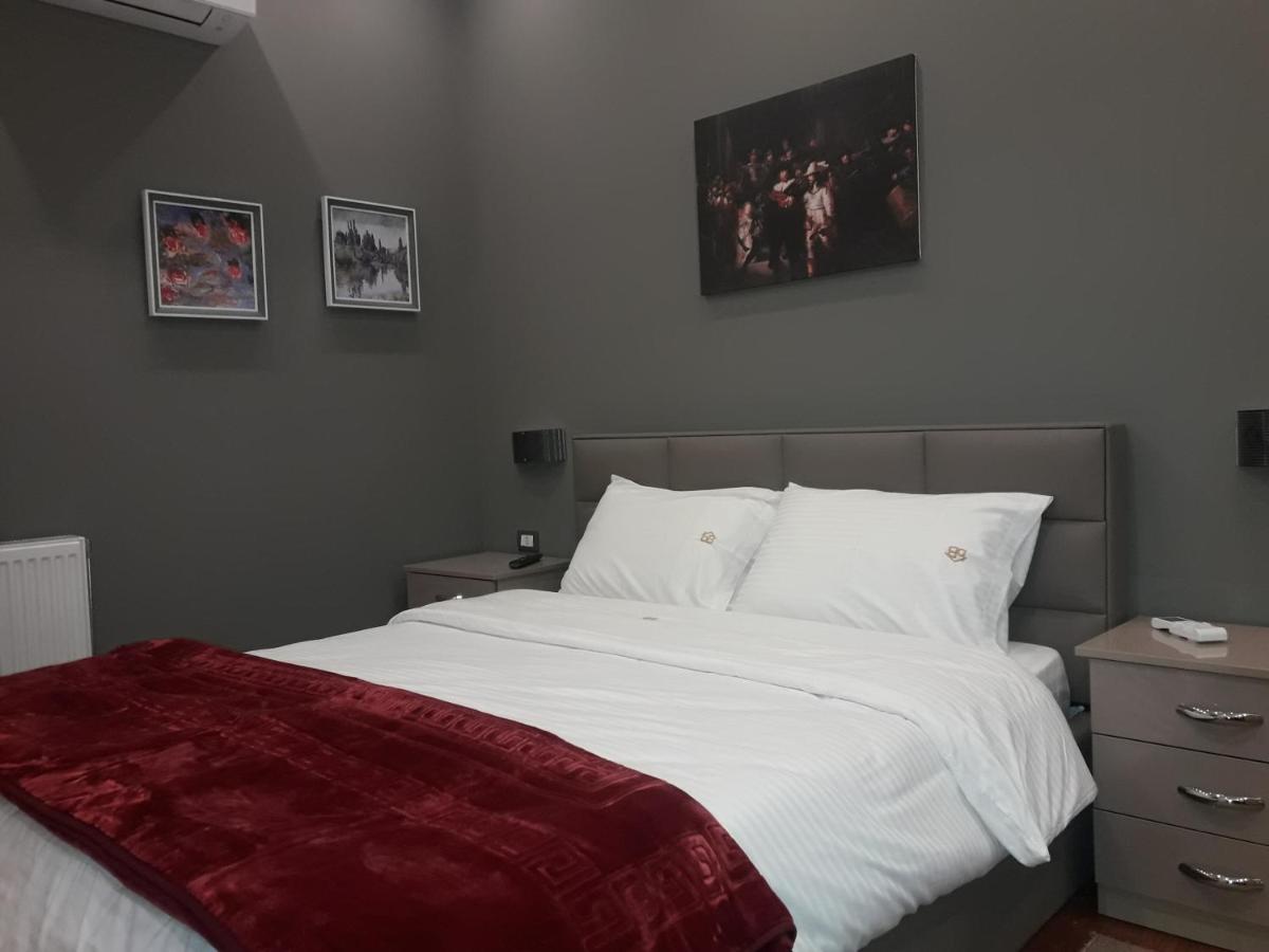 Hotel Bujtina Bicolli Korce Bagian luar foto